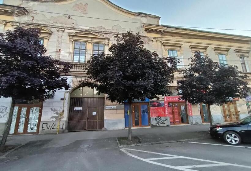 پانسیون Casa Heidi