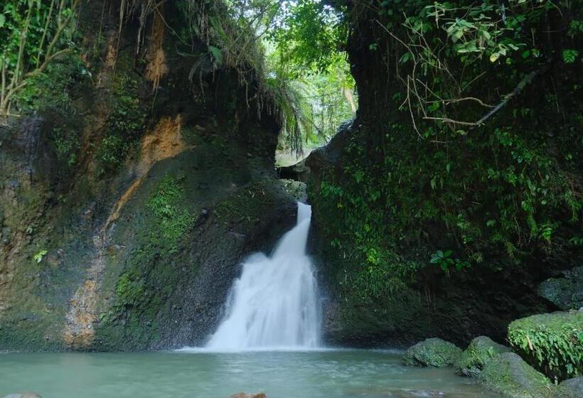 فندق صغير Alora House Lombok Tete Batu