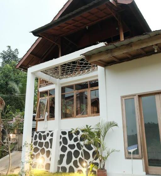 فندق صغير Alora House Lombok Tete Batu