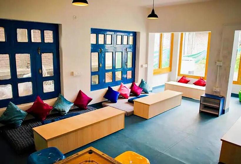هاستل Oak Land House Manali