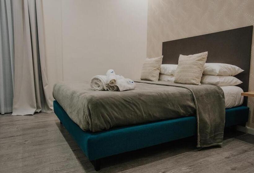 تختخواب و صبحانه Marcone Luxury Rooms   Il Giardino Di Pietra