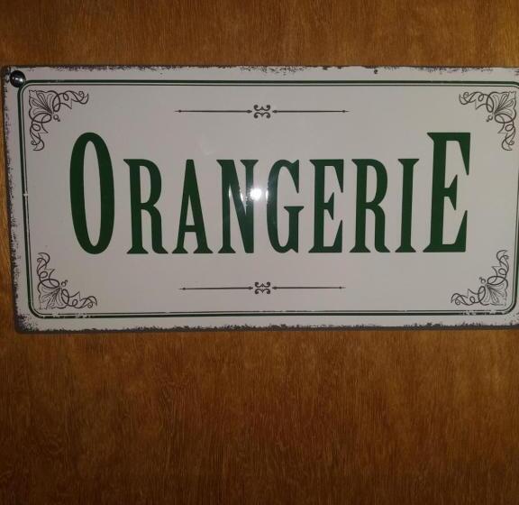 ベッドアンドブレックファースト Orangerie Zimmer Gehaichnishof 7born