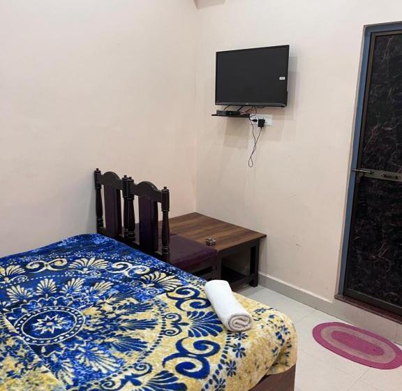 Bed and Breakfast R K Stay & Palace Near Ram Lalla Temple   800 Meter Ayodhya