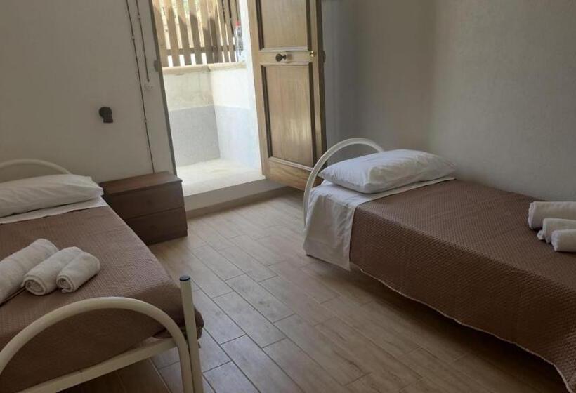 تختخواب و صبحانه Villa Monte Sereno