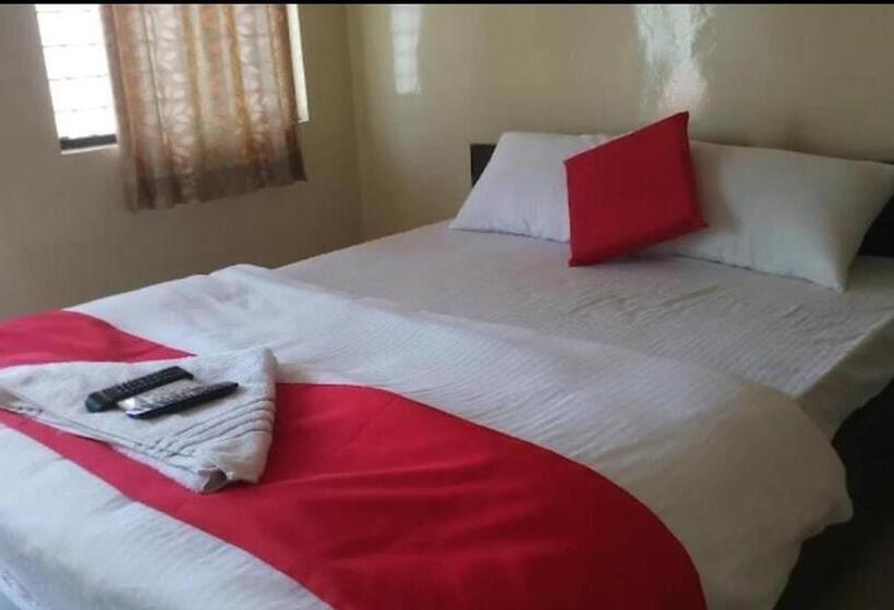 هتل Mahalakshmi Residency