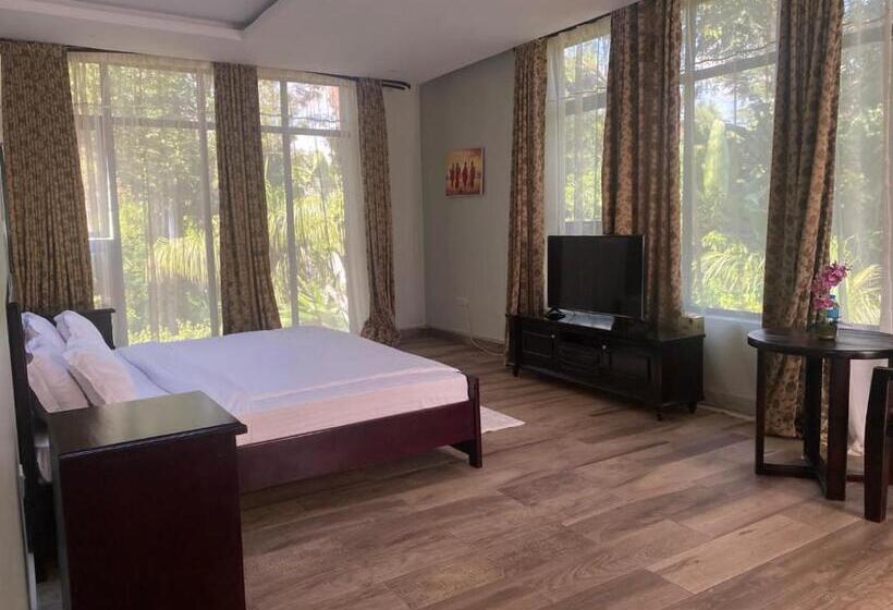 هتل Serene Vacay