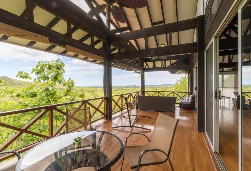 Отель Skycloud Bungalows Amazing Mountain And Ocean Views
