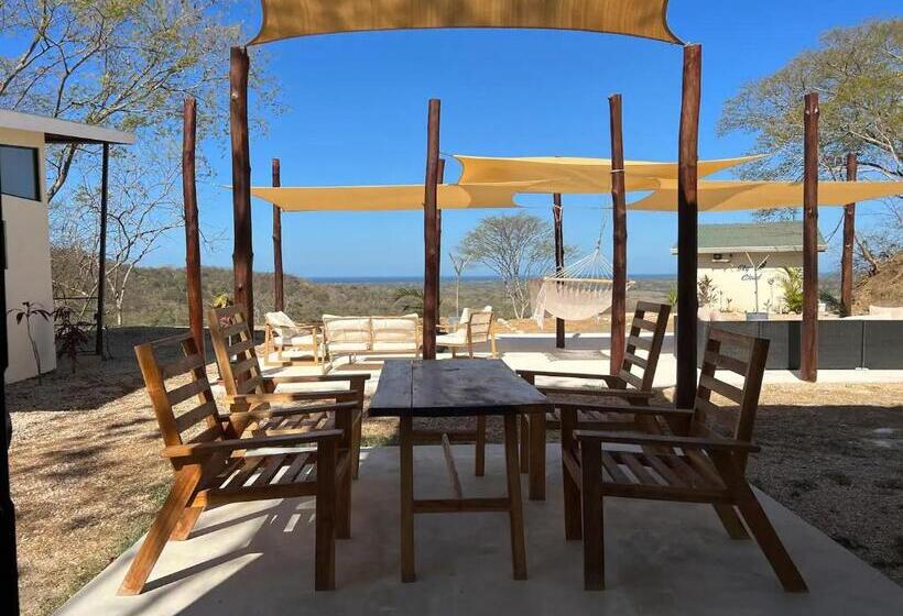 Отель Skycloud Bungalows Amazing Mountain And Ocean Views