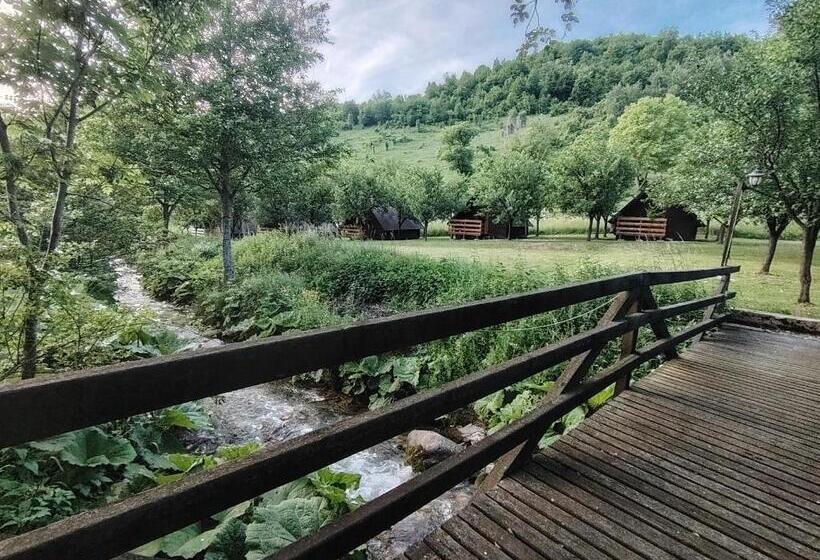 پانسیون Brvnara Pojata Bungalovi