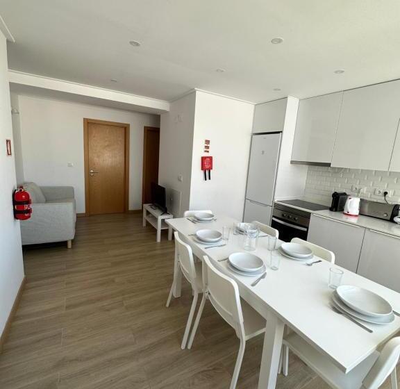 پانسیون Carcavelos Beach Shared Serviced Apartment 12