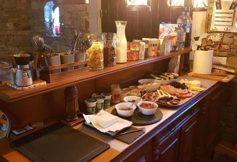 פנסיון River Song Inn