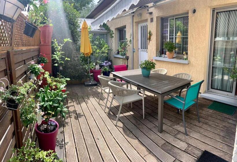 膳宿费 Chambres Privées Avec Piscine Partagées Et Cuisine Partagée à 20 Minutes De Paris Et 40 Minutes De D