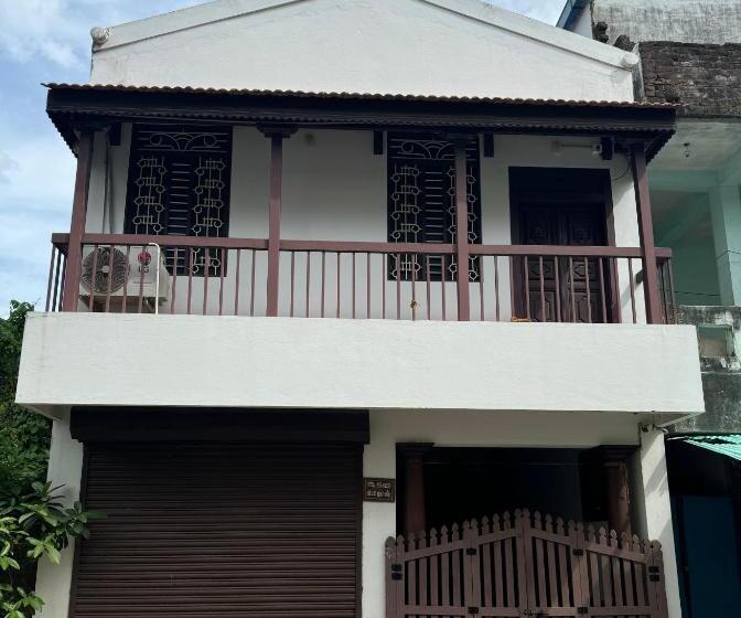 پانسیون Vittal Iyer House