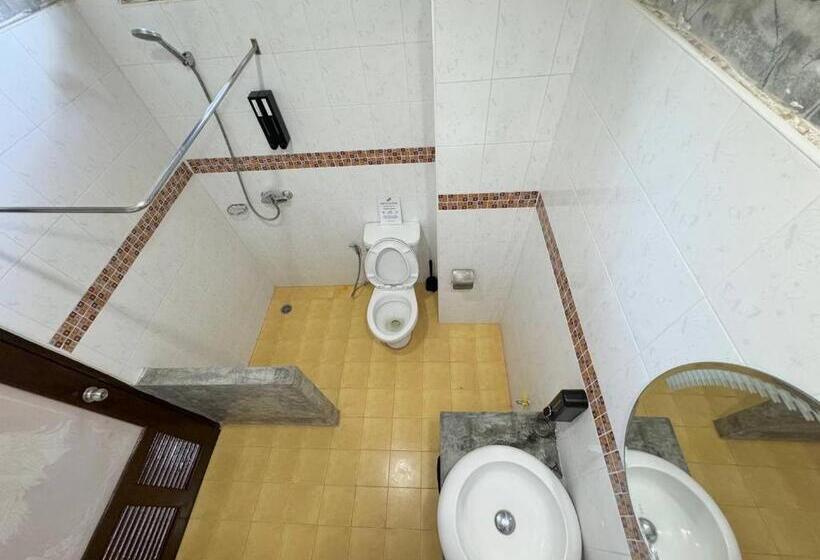 Propaganda Hostel