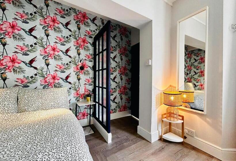 Rest Boutique Acton