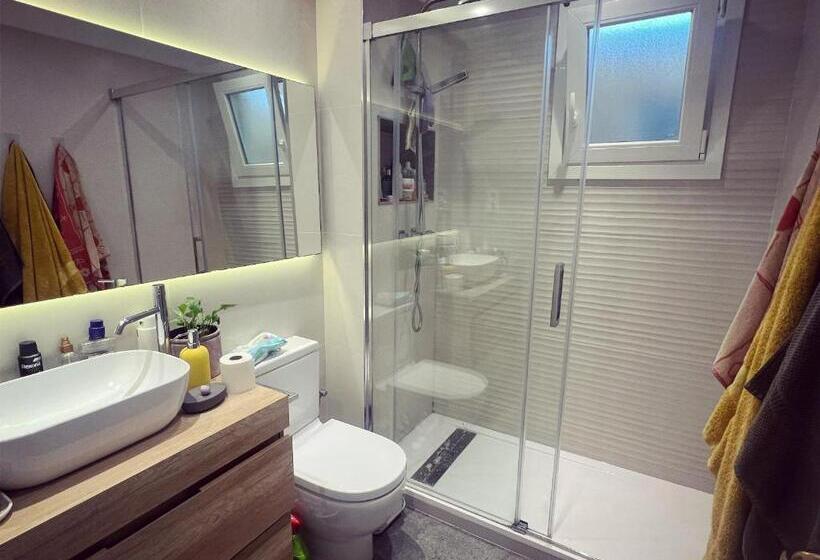 هاستل Private Double Room In A Shared Penthouse With Patios