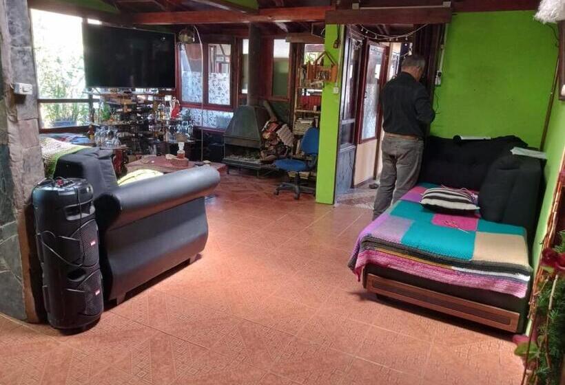 ユースホステル Hostal El Río