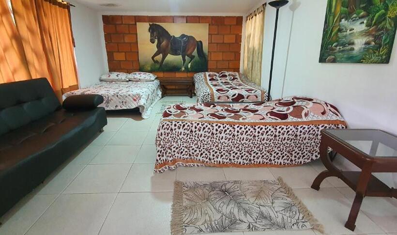 هاستل Hostal Mar Y Luz