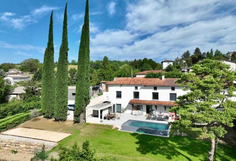 مبيت وإفطار A L Ombre Des Cyprès