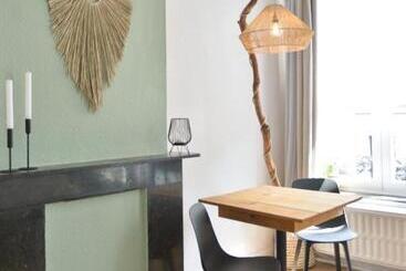 تختخواب و صبحانه La Chambre De Sam Chambre Lit 180 Avec Sdb Privée Proche Centre Ville