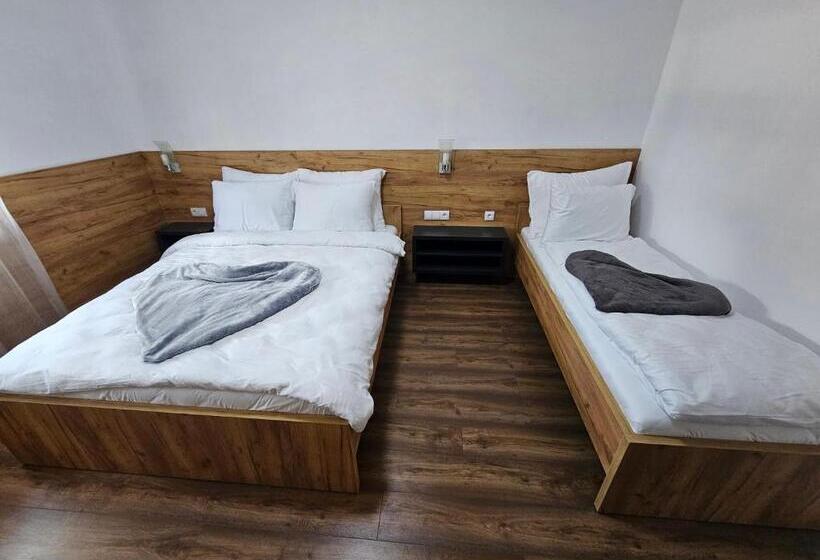 Hostel Premium