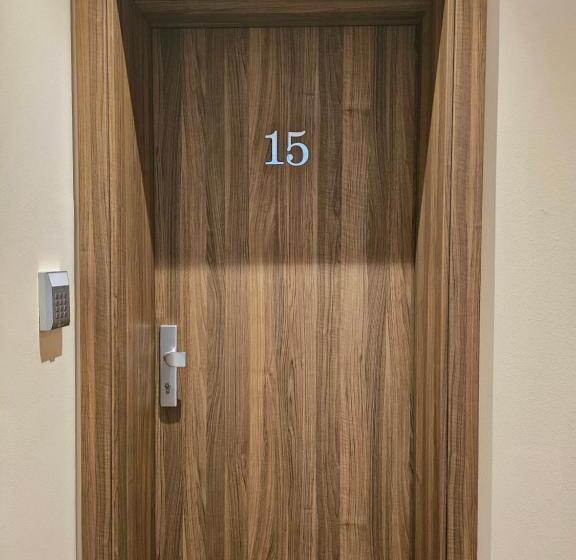 Hostel Premium