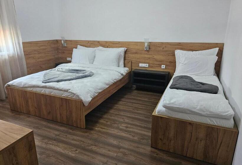 Hostel Premium