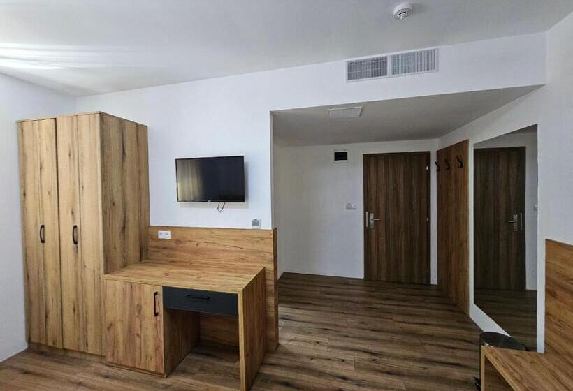 Hostel Premium