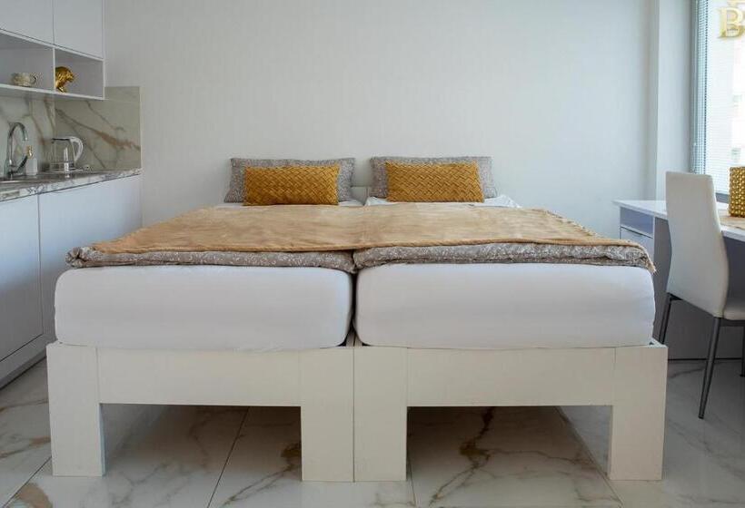 هتل Apartmány Centro Zlín