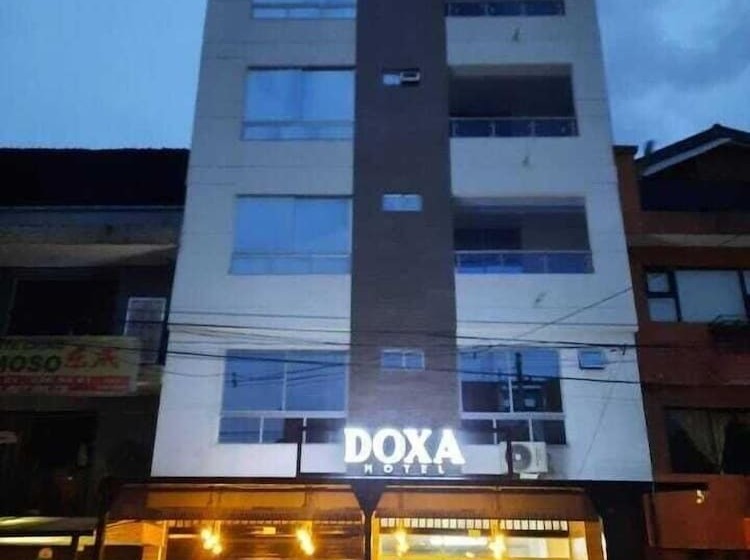 호텔 Doxa
