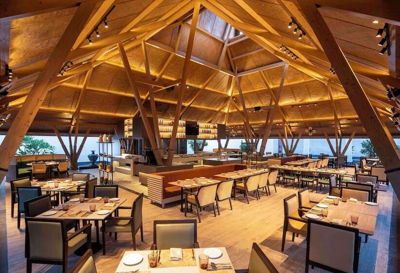 בית מלון כפרי Radisson Resort Hatgad Saputara