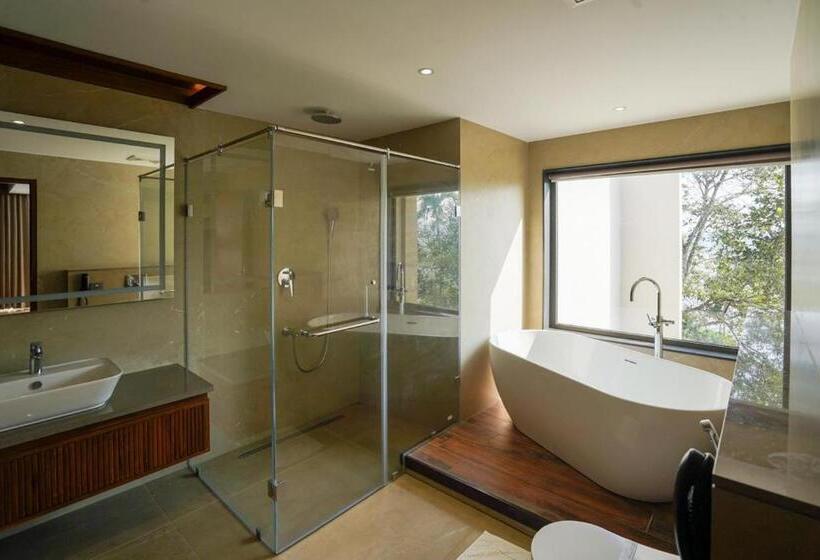 리조트 Sterling Lontano Waterfront Wayanad