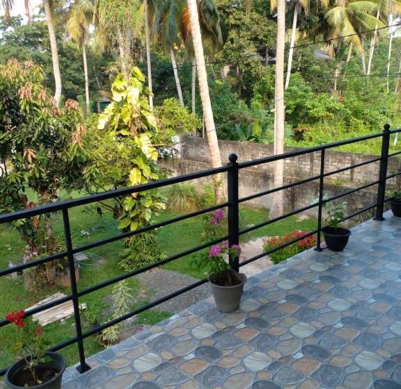 پانسیون Neel S Guest House