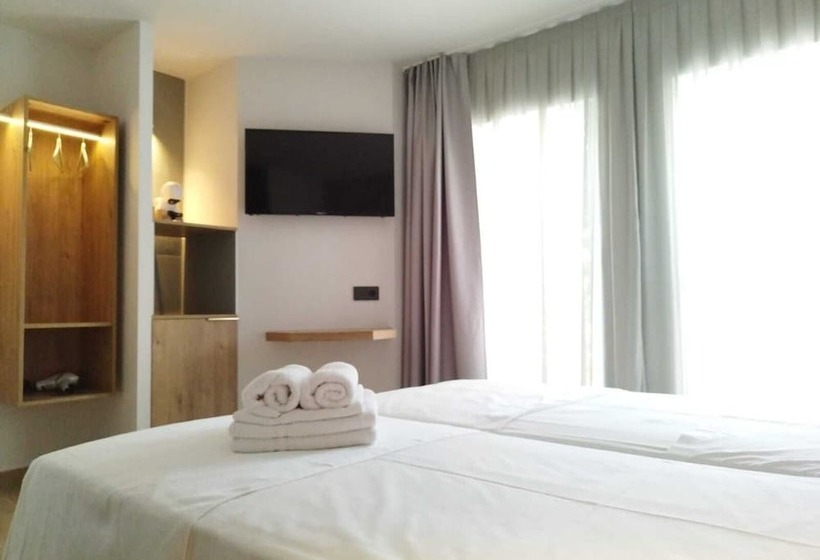 پانسیون Plaza Rooms