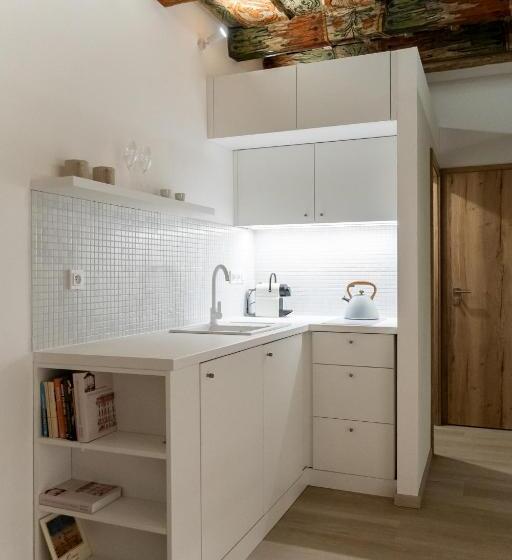 White Wolf Boutique Apartments