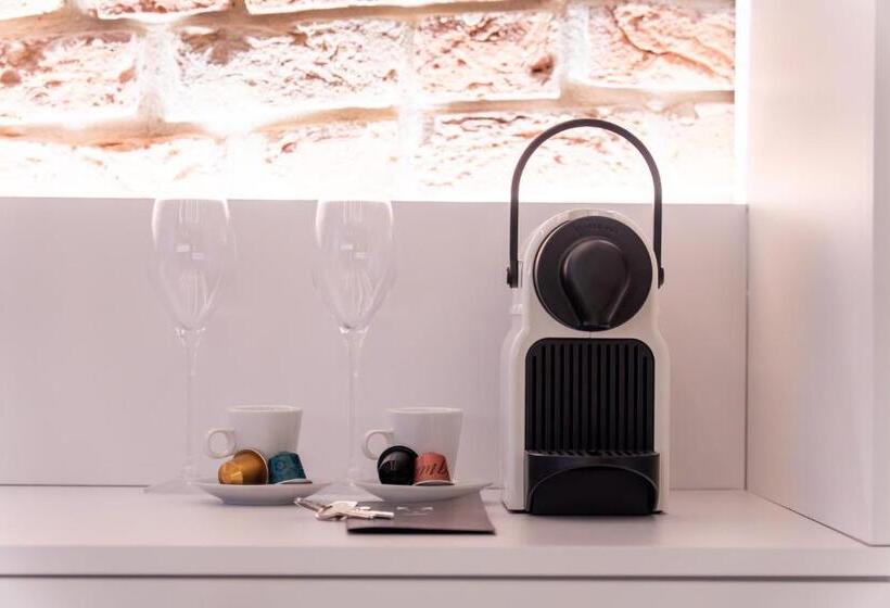 White Wolf Boutique Apartments