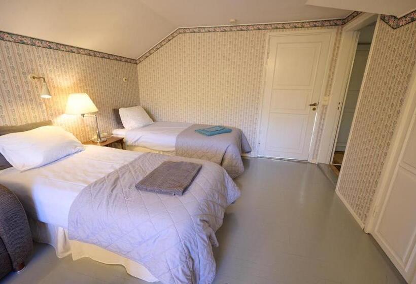 旅馆 Liekorannan Majatalo  Kodinomaista Majoitusta Rautatieasemaa Vastapäätä