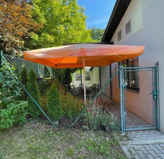 تختخواب و صبحانه Apartmány Hrázní