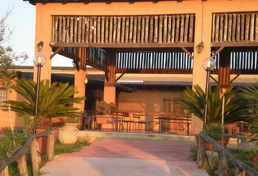 هتل Agriturismo Il Borghetto