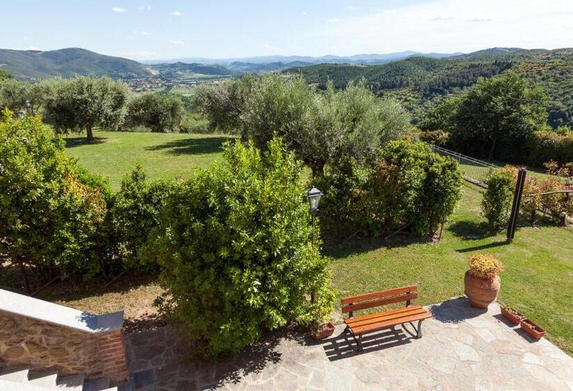 هتل Agriturismo Villa La Maesta