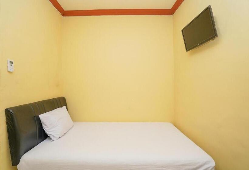 ホテル Oyo Life 2619 Kost Keluarga Cemara