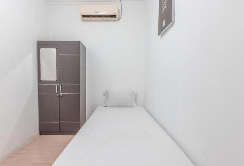 هتل Oyo Life 3047 Gita Kencana