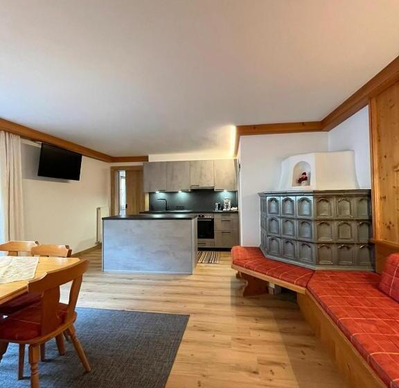 هتل Schusterhof