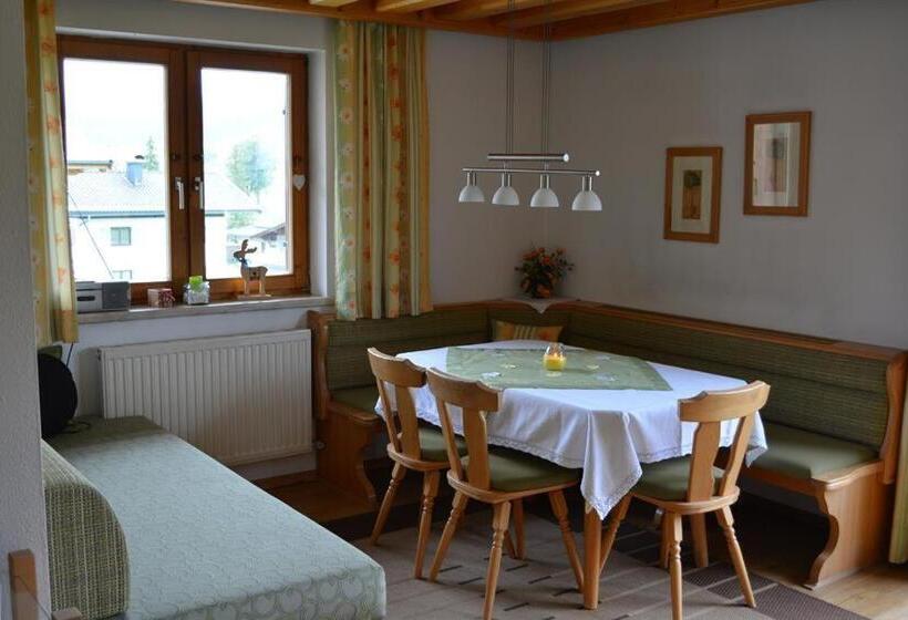 هتل Schusterhof