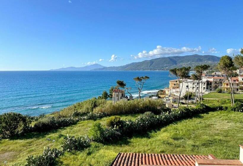 بنسيون Da Lucia   Casa Vacanze
