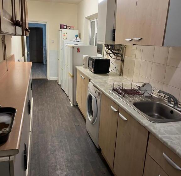 پانسیون Leicester Uk 3 Tudor