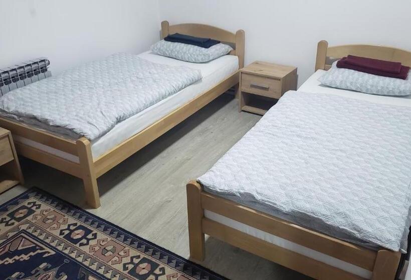 پانسیون Apartman 3 Sobe