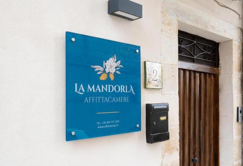펜션 Room In Guest Room   Luxury Room La Mandorla
