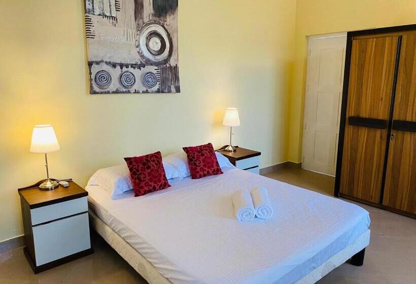 פנסיון Villa Glorious