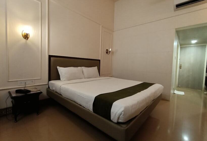 Royal Garden Resort